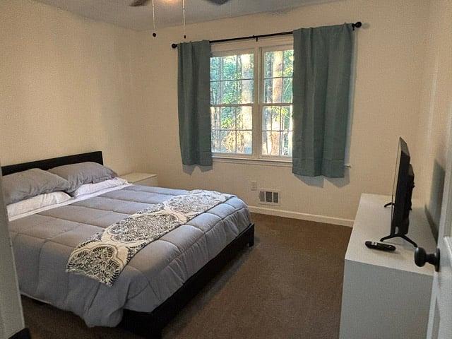 Furnished Finder property 1048009_1 photo 3