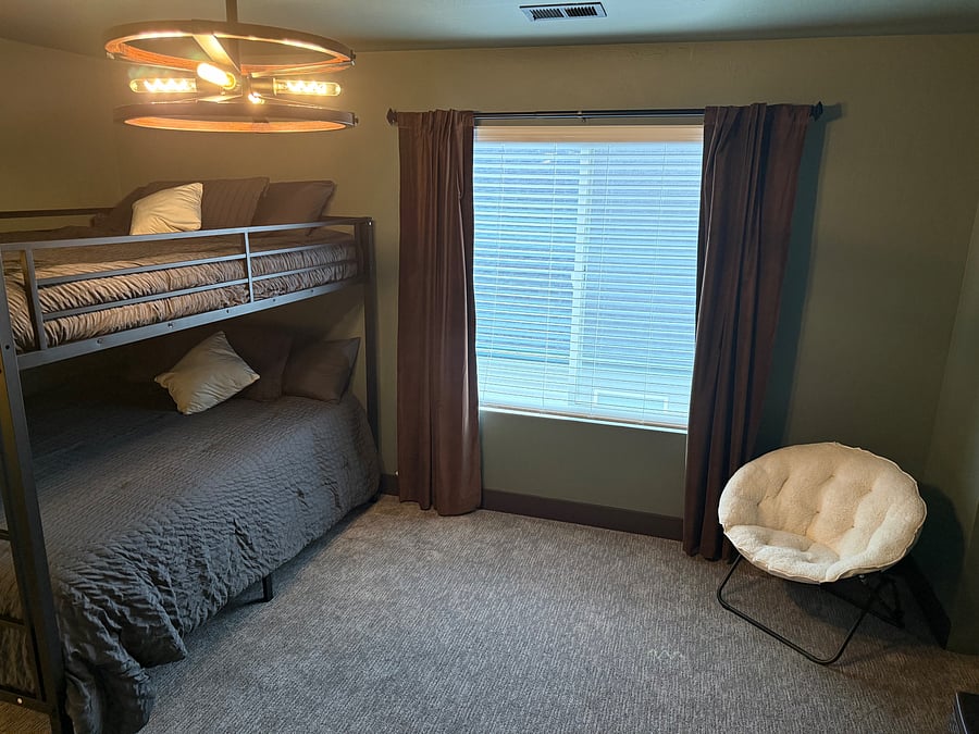 Furnished Finder property 1048013_1 photo 22