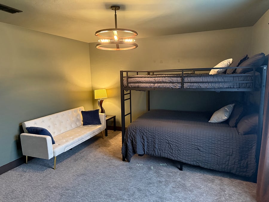 Furnished Finder property 1048013_1 photo 20