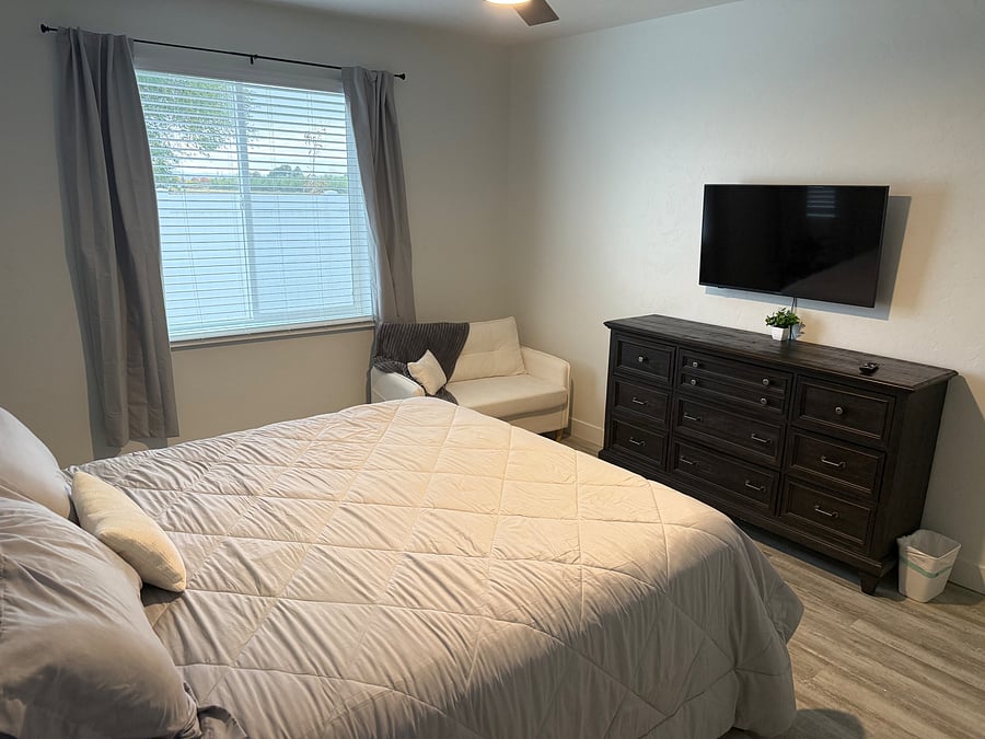 Furnished Finder property 1048013_1 photo 11