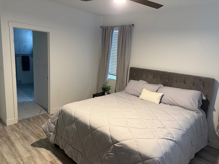 Furnished Finder property 1048013_1 photo 12