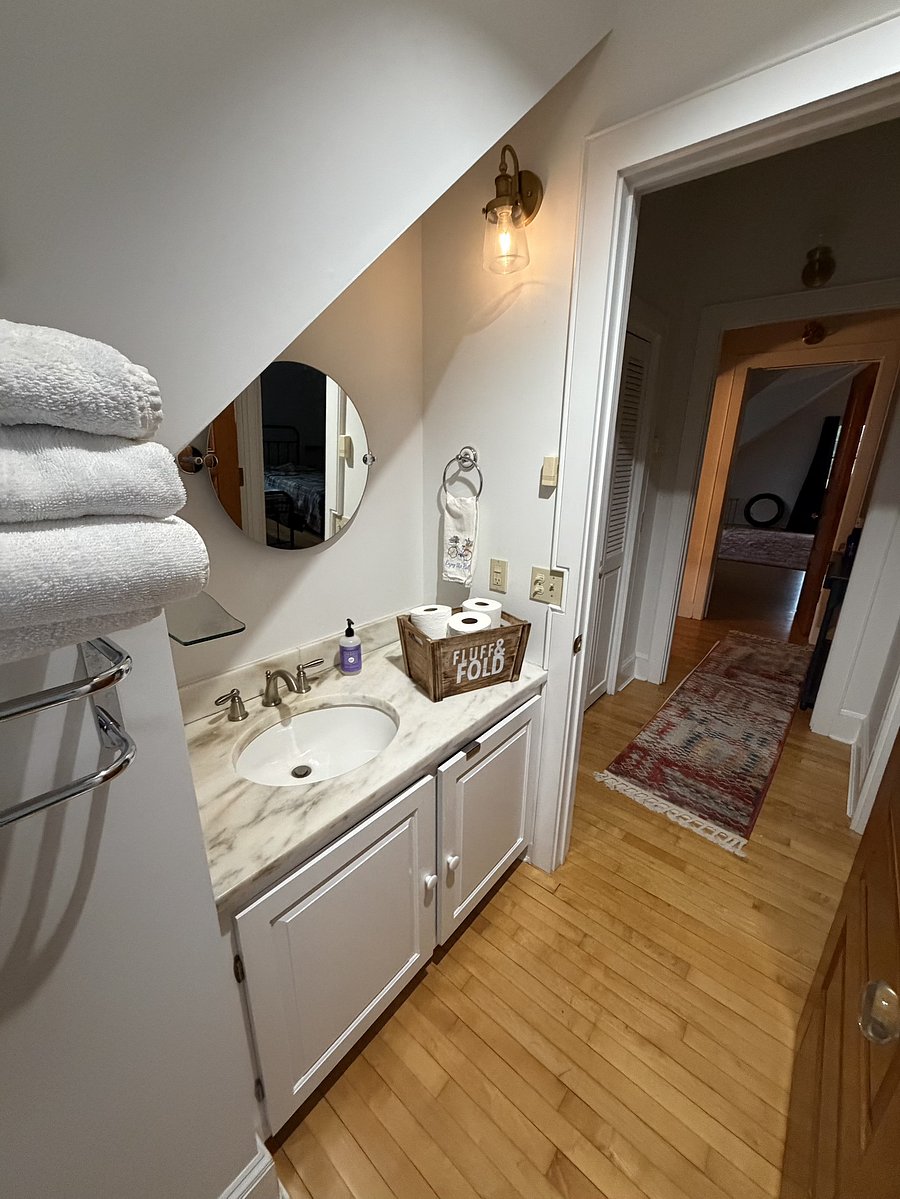 Furnished Finder property 1048015_1 photo 9