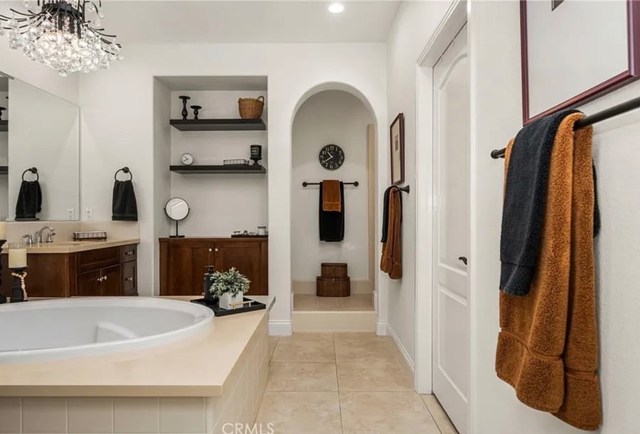 Furnished Finder property 1048029_1 photo 11