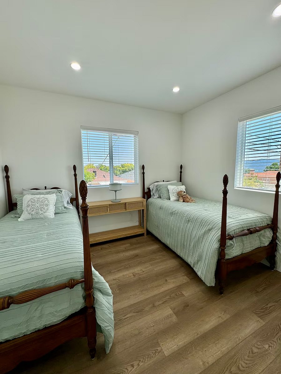 Furnished Finder property 1048036_1 photo 17