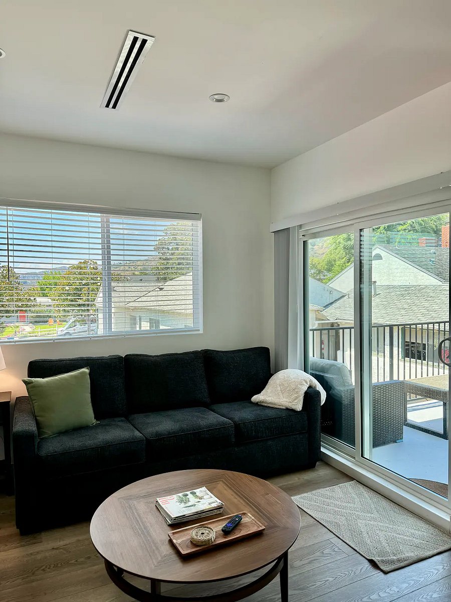 Furnished Finder property 1048036_1 photo 3