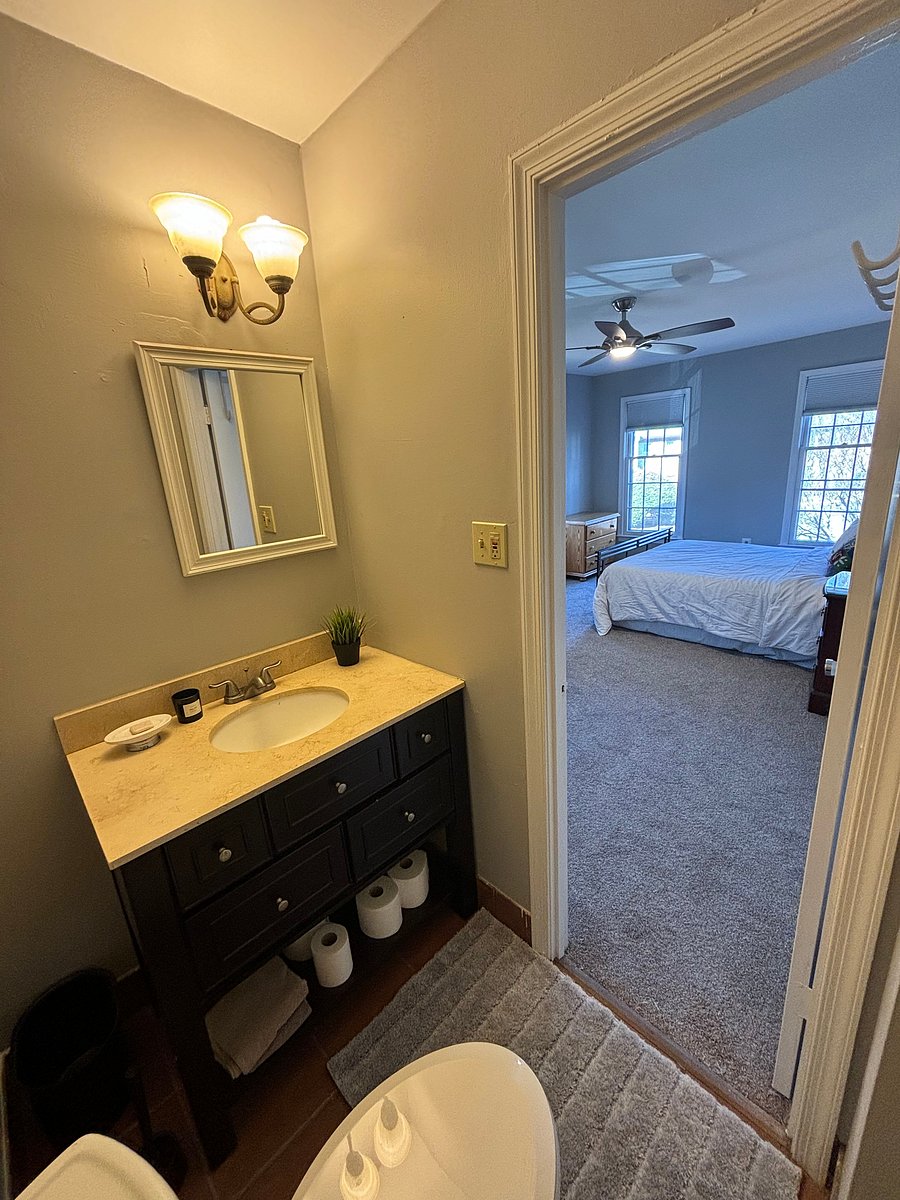 Furnished Finder property 1048037_1 photo 3