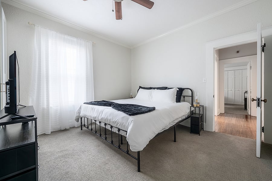 Furnished Finder property 1048049_1 photo 25