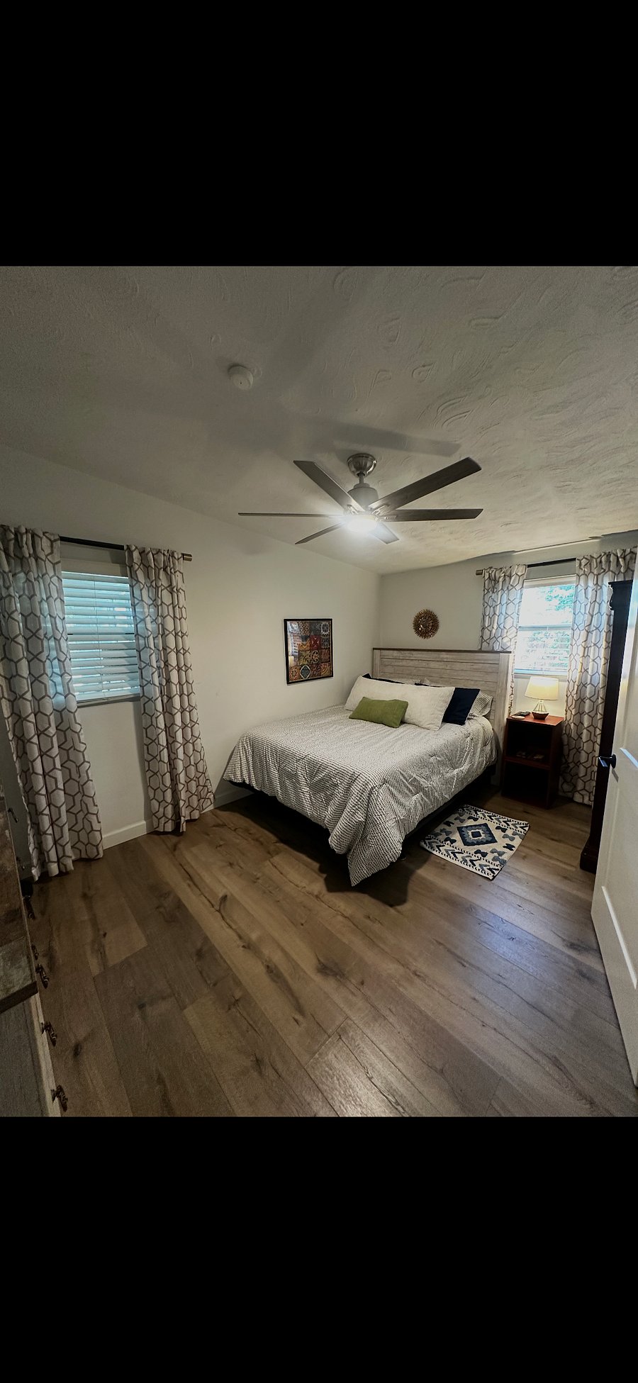 Furnished Finder property 1048057_1 photo 14