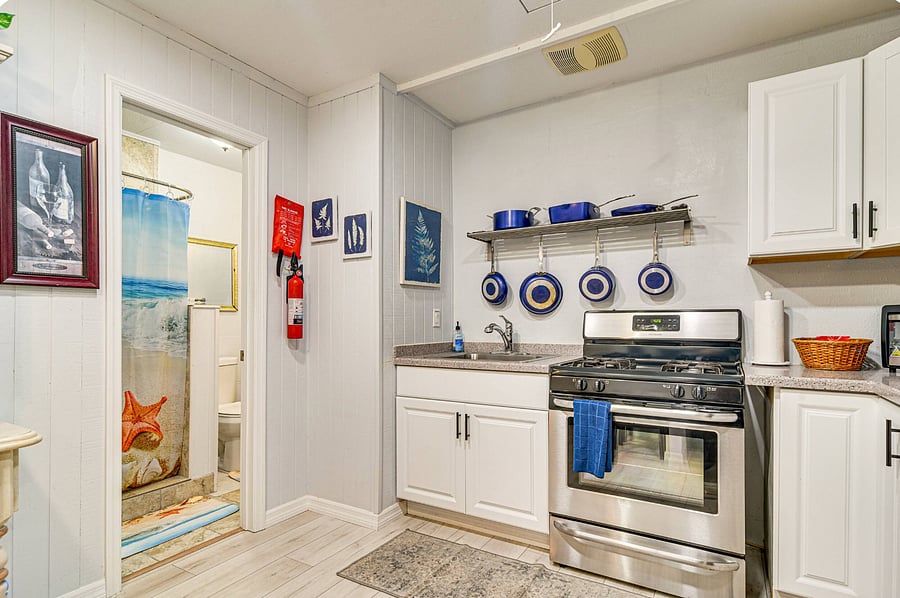 Furnished Finder property 1048058_1 photo 8