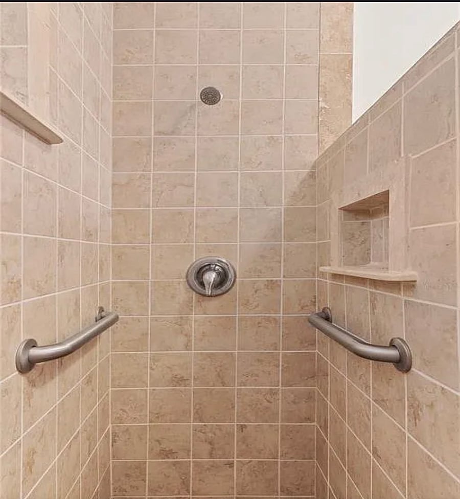 Furnished Finder property 1048080_1 photo 13