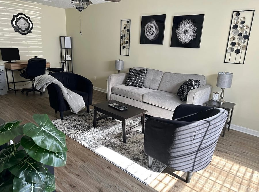 Furnished Finder property 1048082_1 photo 3