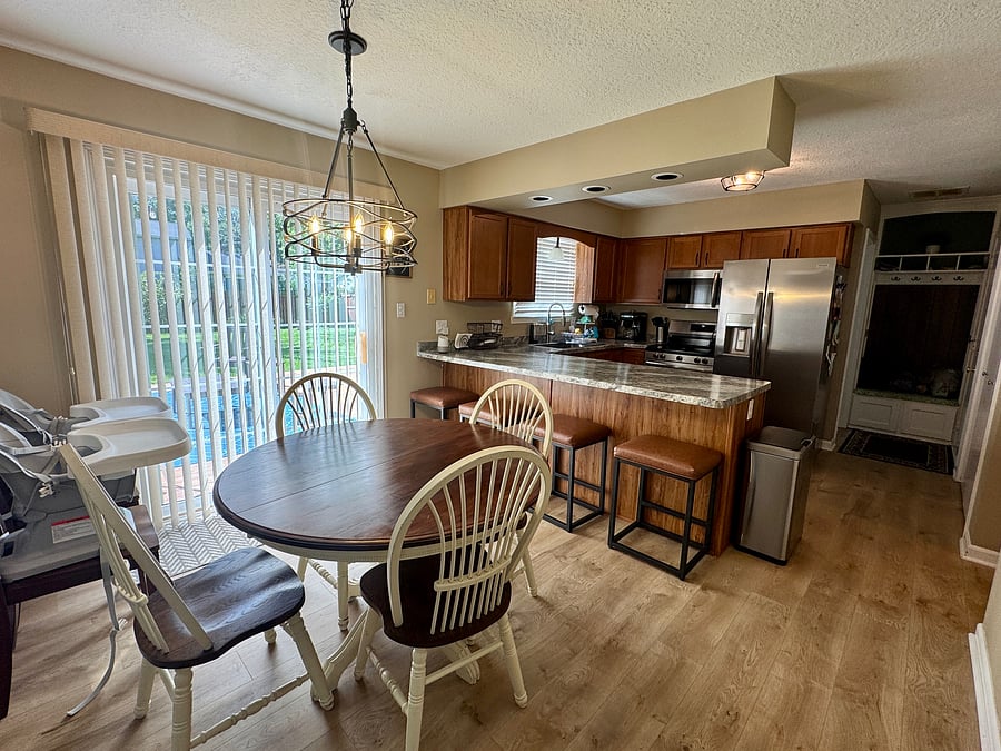 Furnished Finder property 1048086_1 photo 3