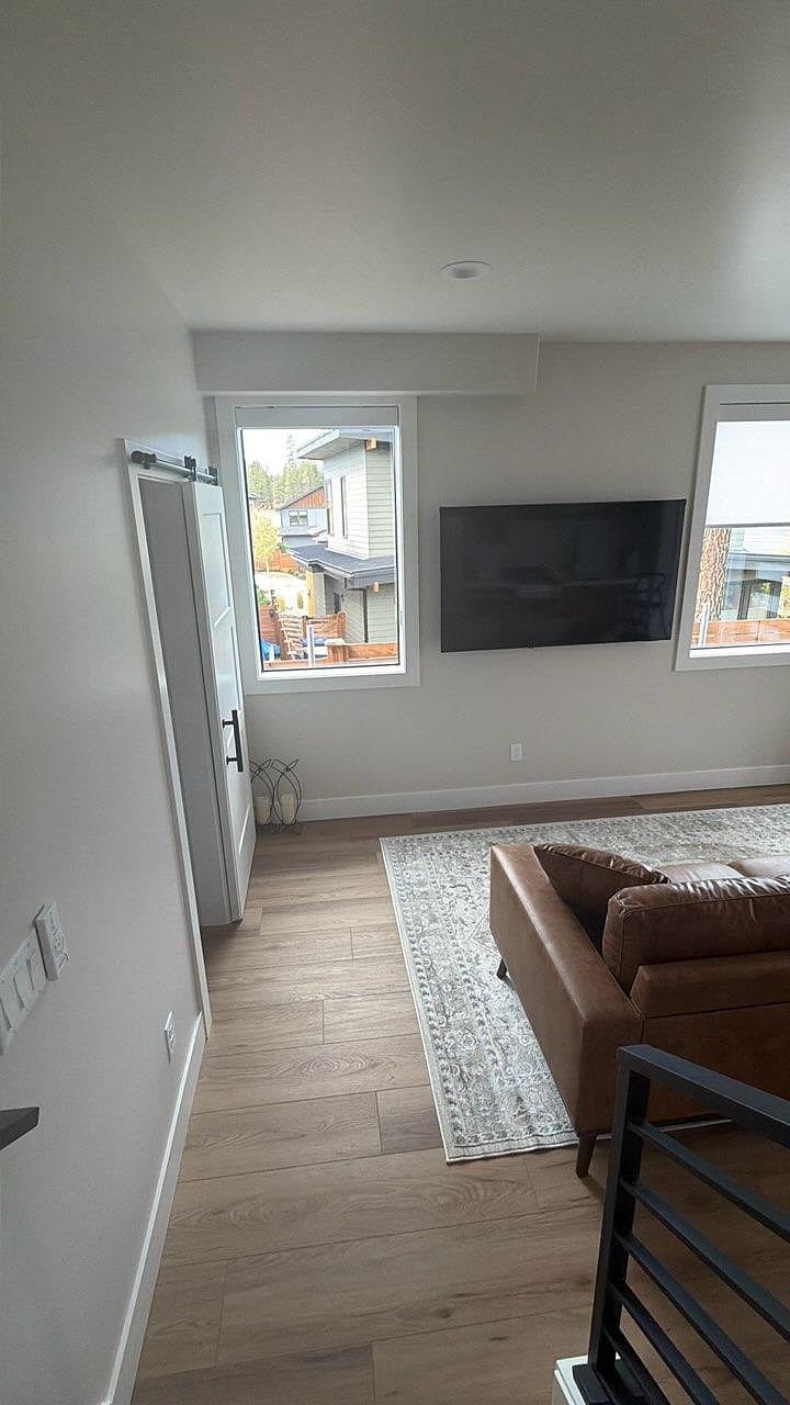 Furnished Finder property 1048102_1 photo 3