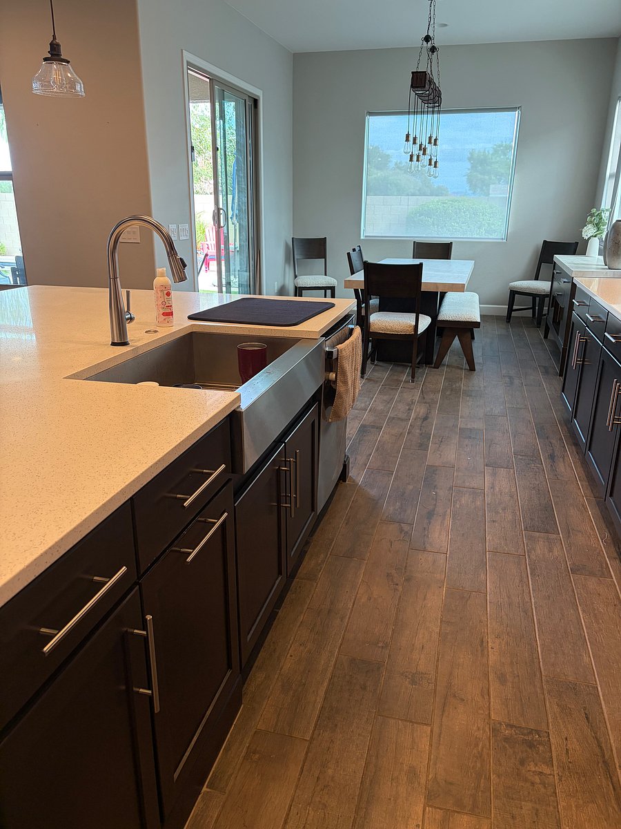 Kitchen/dining overview