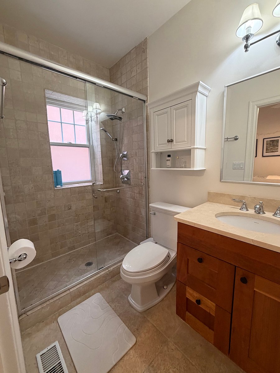 Furnished Finder property 1048125_1 photo 10