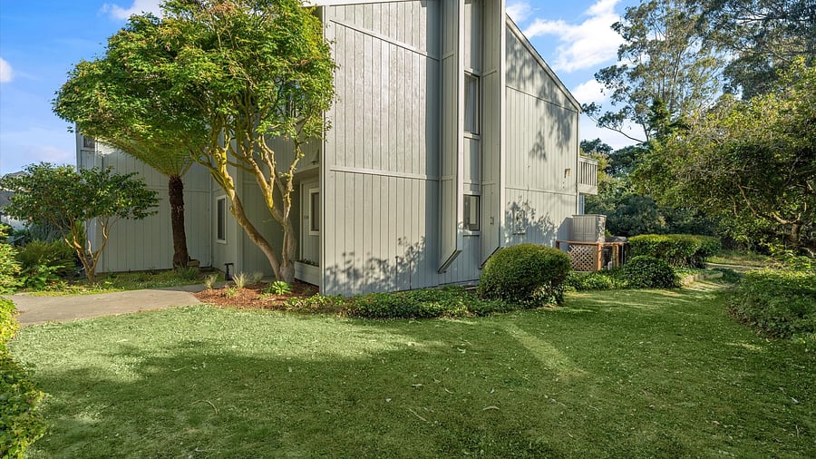 Furnished Finder property 1048142_1 photo 23