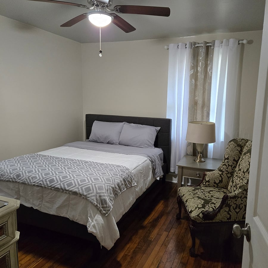 Furnished Finder property 1048155_1 photo 4