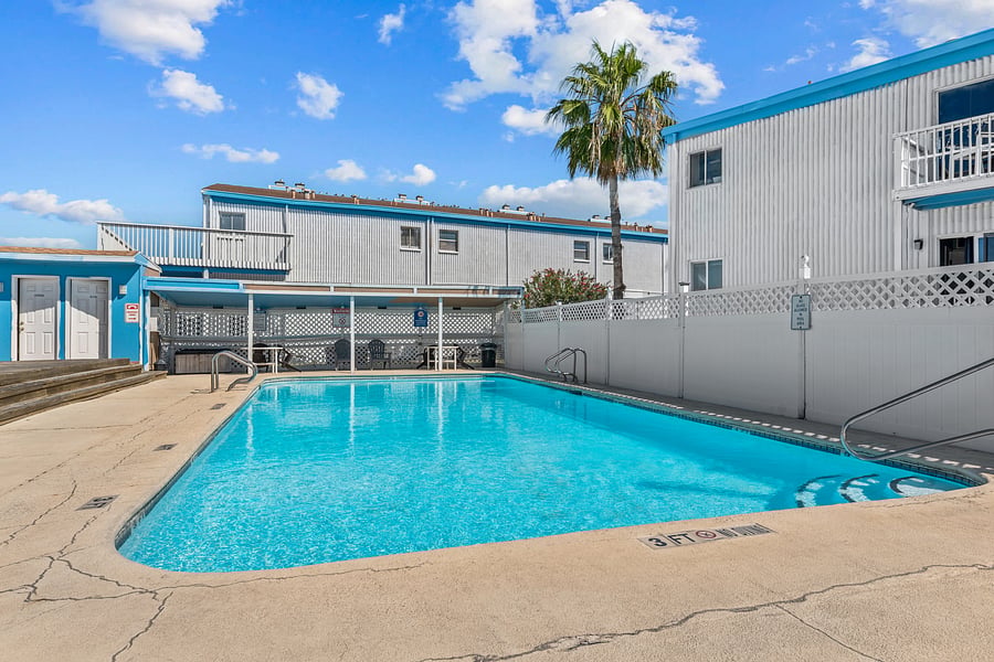 Furnished Finder property 1048159_1 photo 24