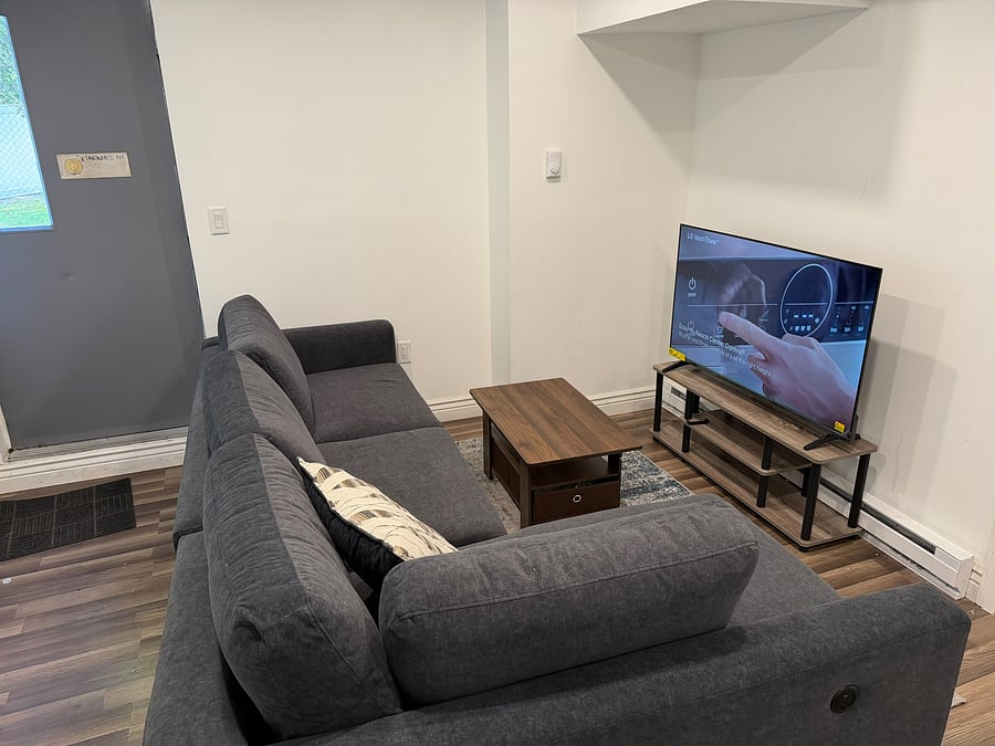 Furnished Finder property 1048160_1 photo 5