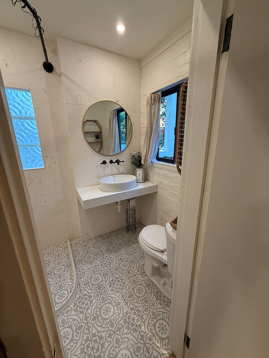 Bathroom  View 1