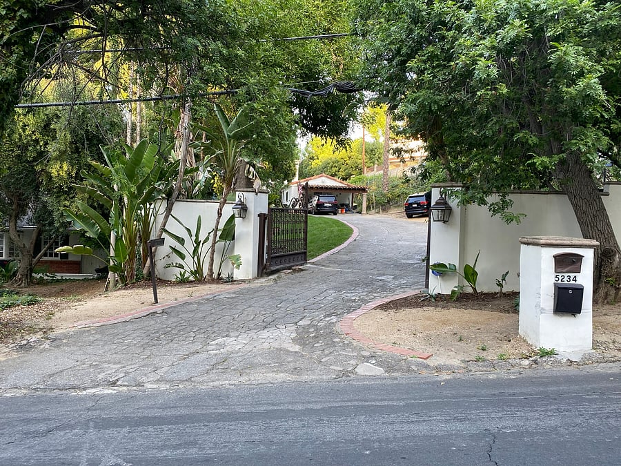 Entrance to the property