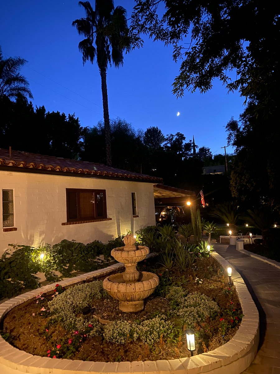 View of the Guest Home at the fountain side