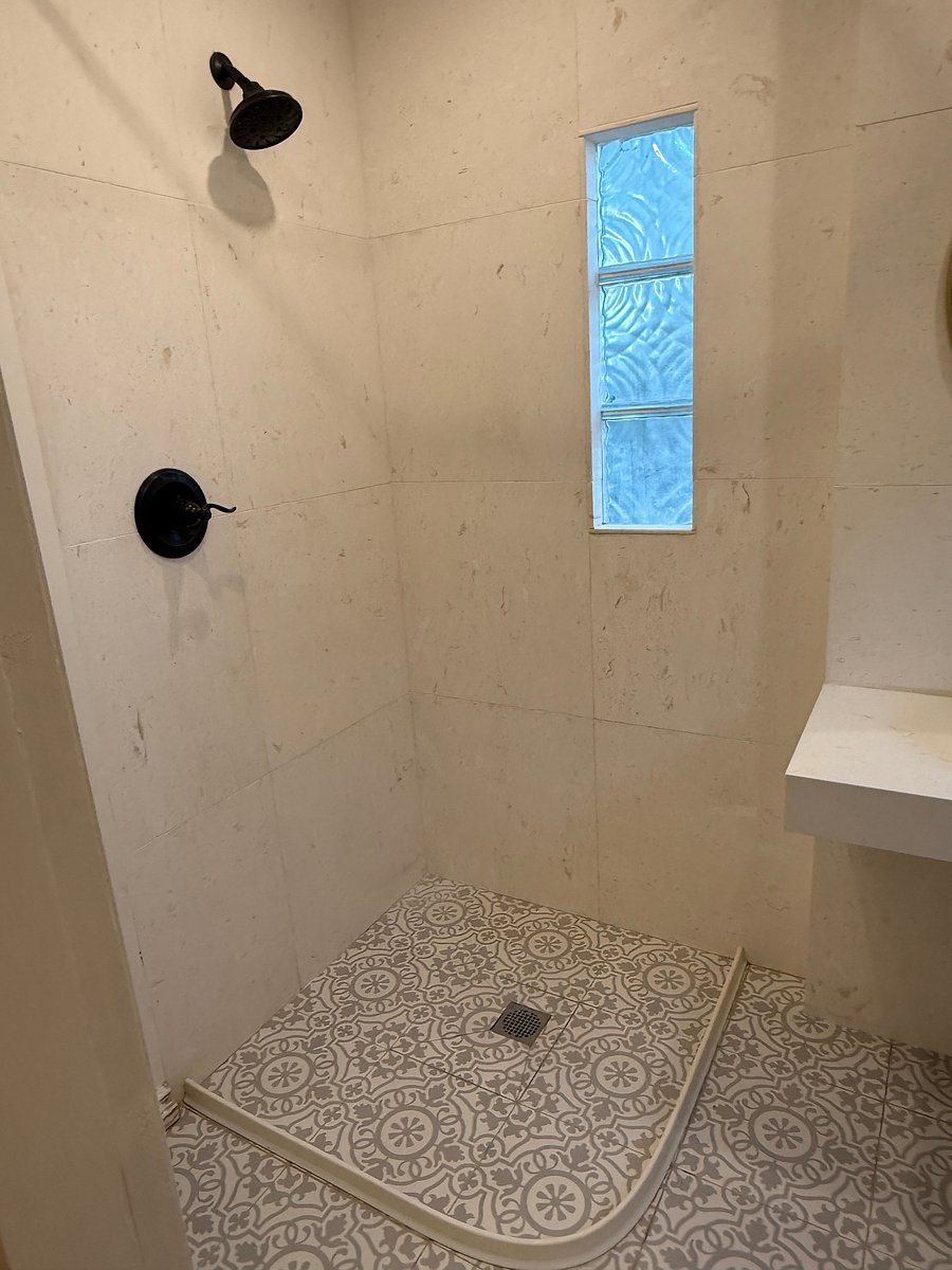 Bathroom  View 5
