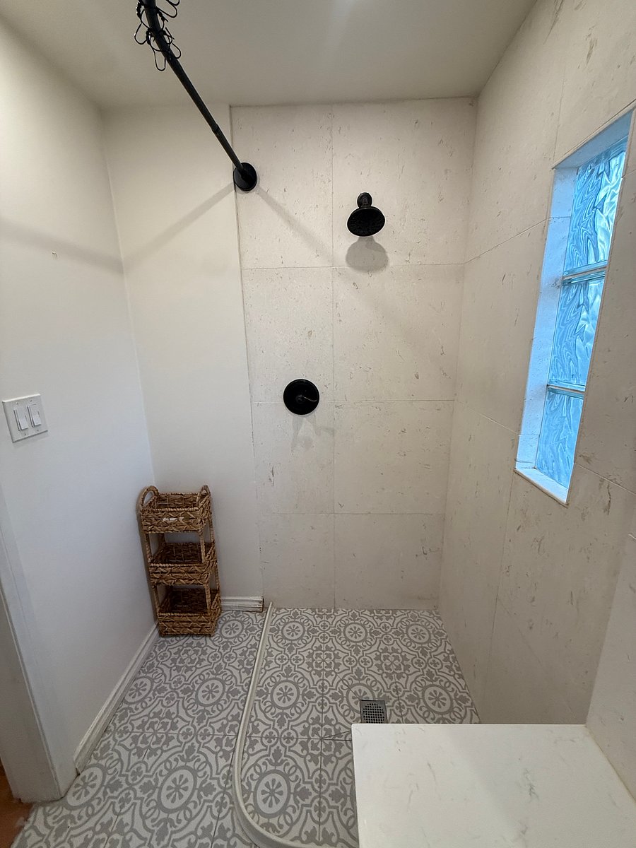 Bathroom  View 4