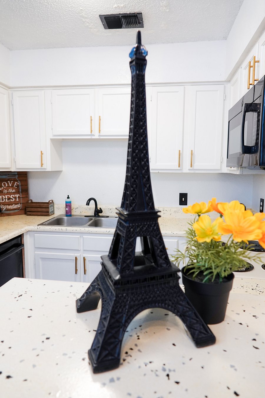 Furnished Finder property 1048166_1 photo 11