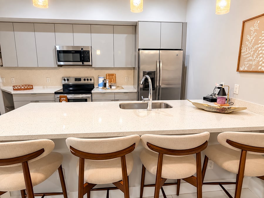 Furnished Finder property 1048173_1 photo 3