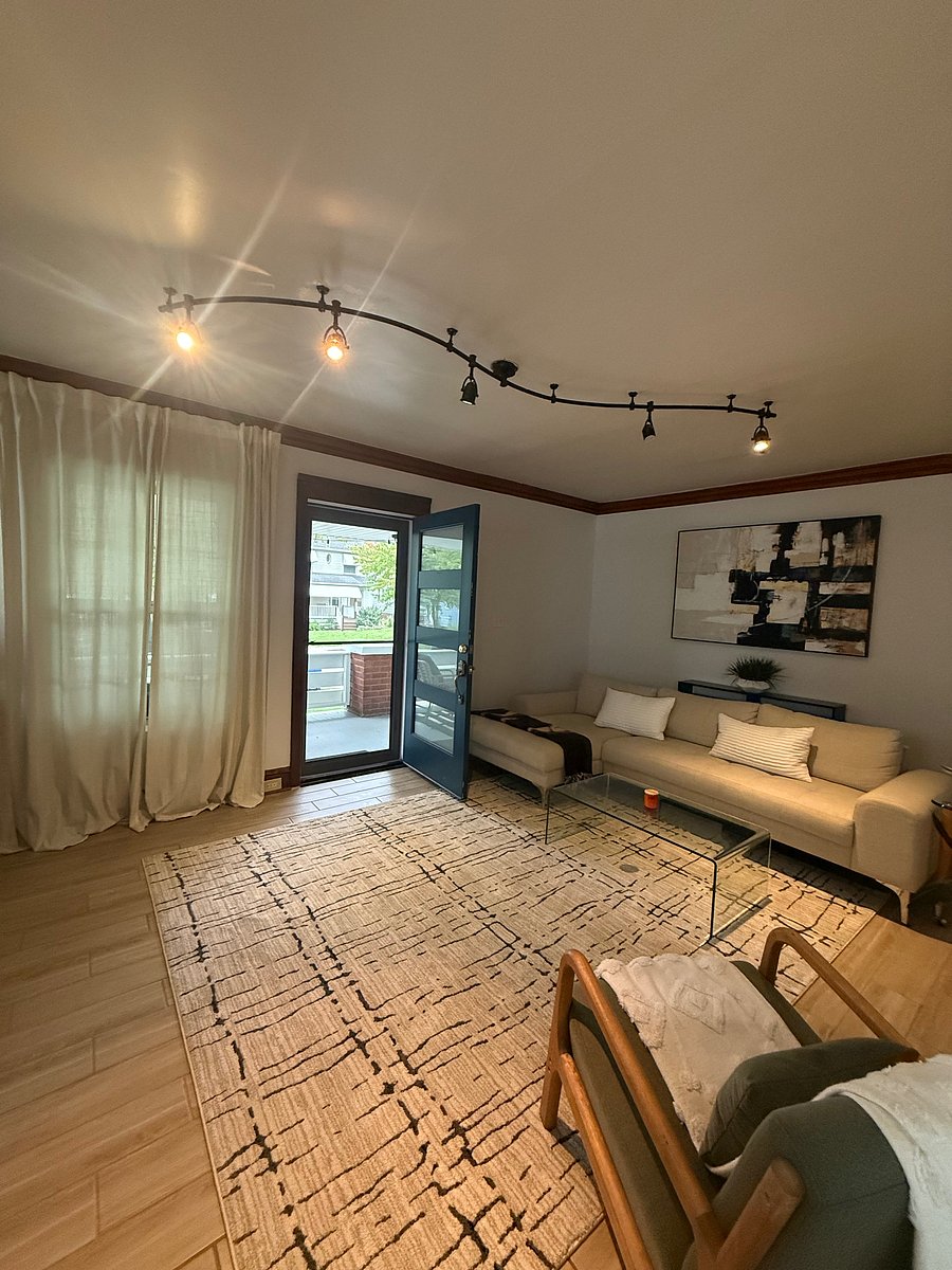 Furnished Finder property 1048178_1 photo 3