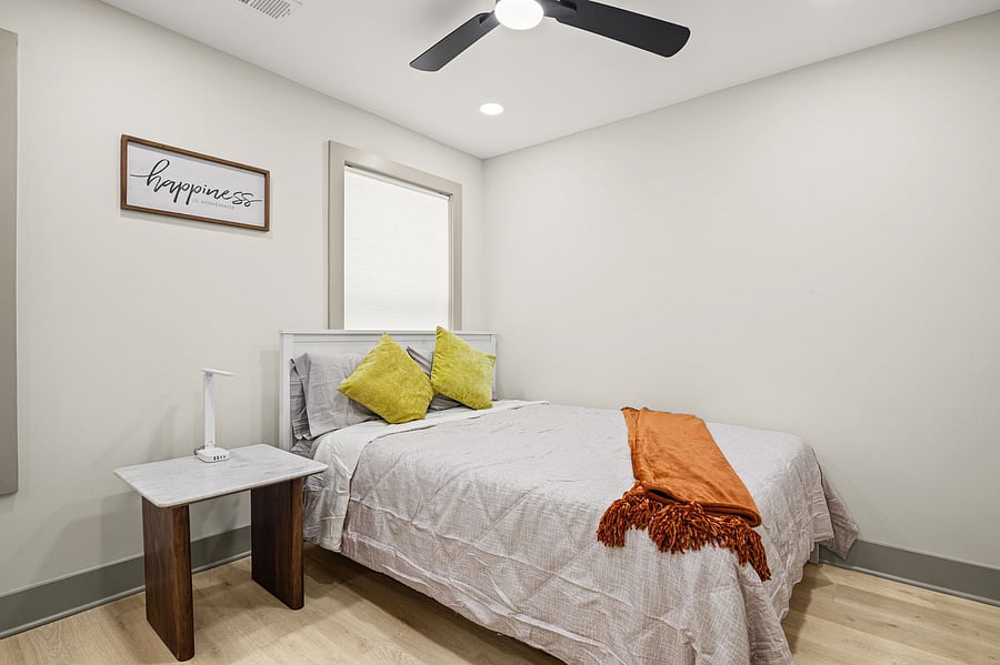 Furnished Finder property 1048185_1 photo 16
