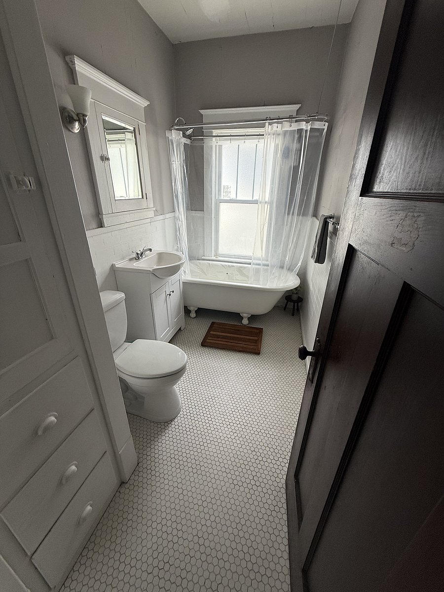 Furnished Finder property 1048195_1 photo 14