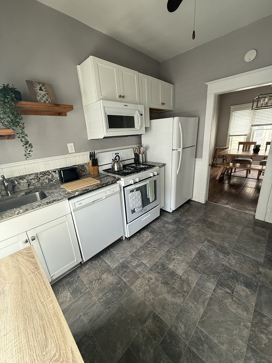 Furnished Finder property 1048195_1 photo 10