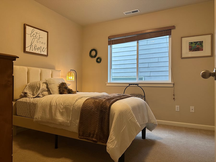 Furnished Finder property 1048212_1 photo 14