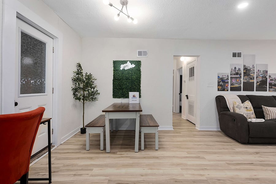 Furnished Finder property 1048217_1 photo 12