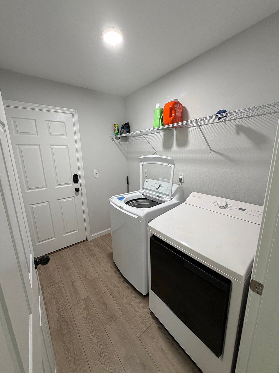 Furnished Finder property 1048253_1 photo 6