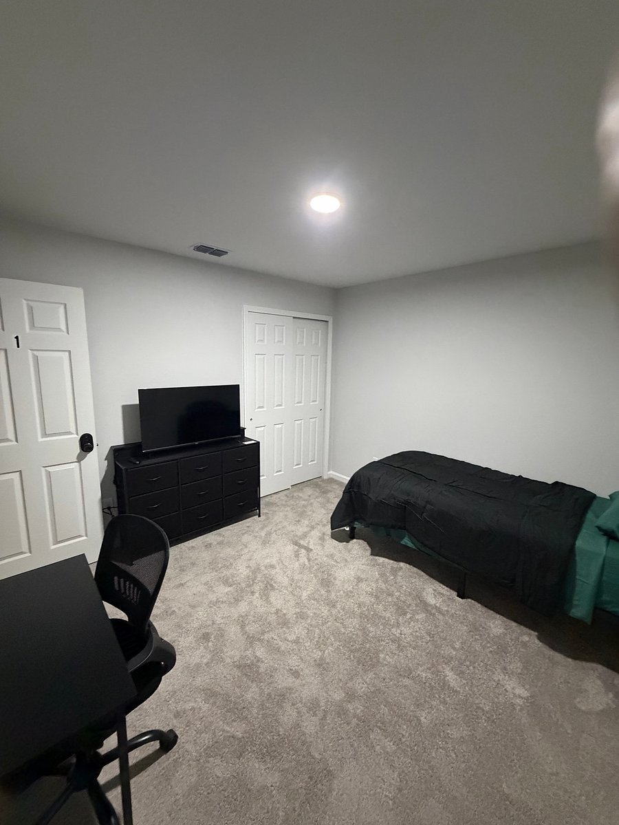 Furnished Finder property 1048253_1 photo 8
