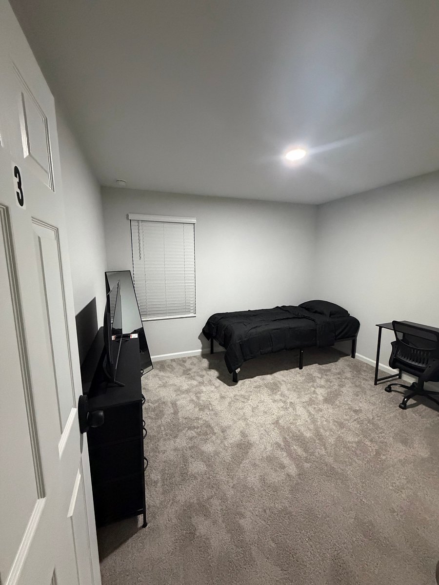 Furnished Finder property 1048253_1 photo 11