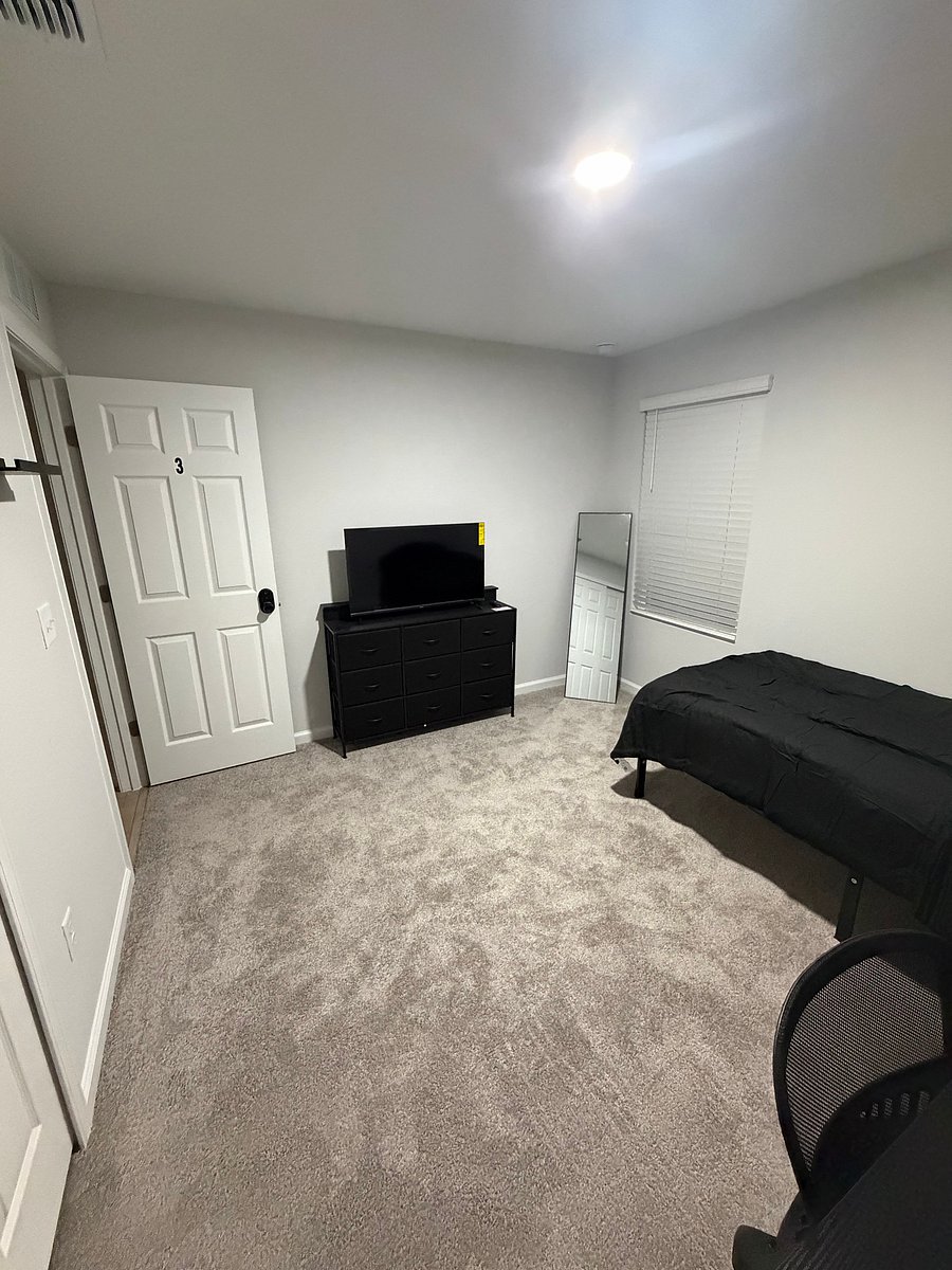 Furnished Finder property 1048253_1 photo 12