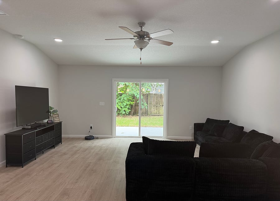 Furnished Finder property 1048253_1 photo 2