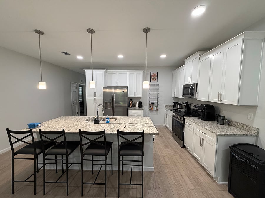 Furnished Finder property 1048253_1 photo 3