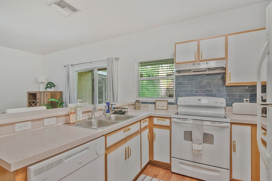 Furnished Finder property 1048267_1 photo 21