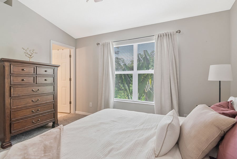 Furnished Finder property 1048267_1 photo 33