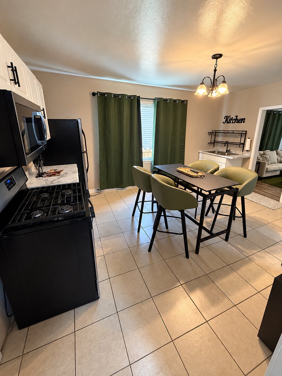 Furnished Finder property 1048295_1 photo 8