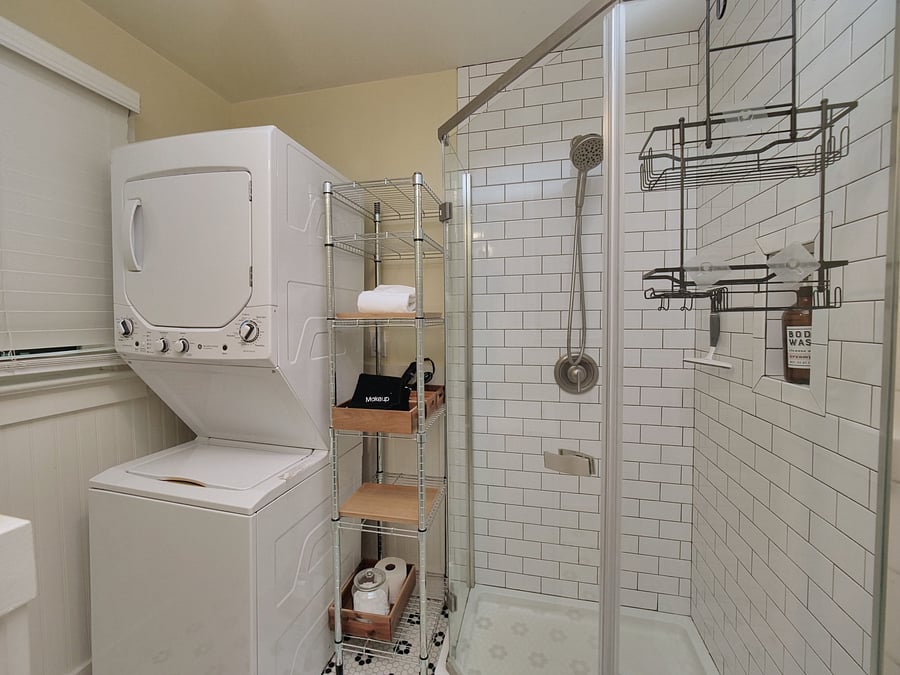 Furnished Finder property 1048311_1 photo 4