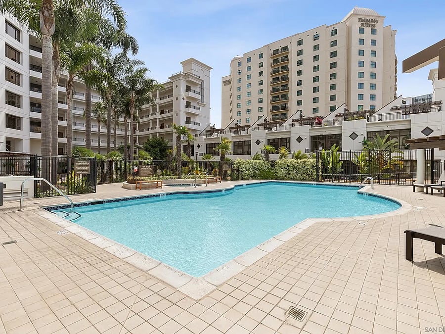 Furnished Finder property 1048348_1 photo 20