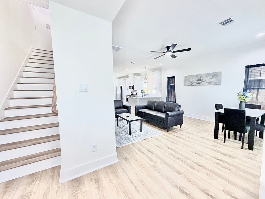 Furnished Finder property 1048356_1 photo 18