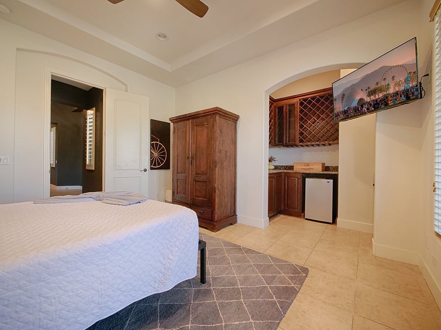Furnished Finder property 1048358_1 photo 59