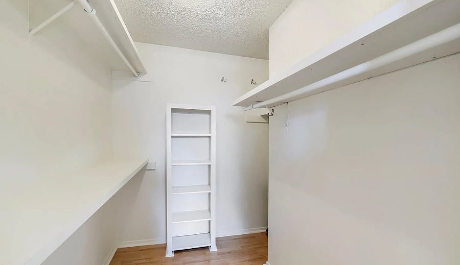Furnished Finder property 1048370_1 photo 11